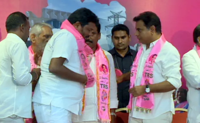 Other Parties Leaders Joining In TRS - Sakshi