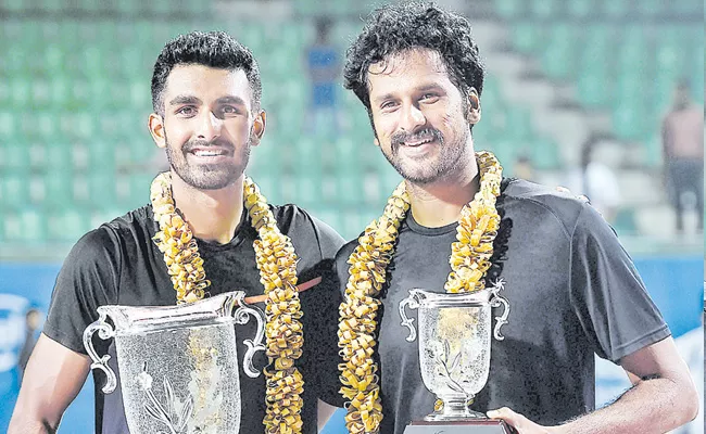 Sakets defeat in the Bangalore Open final - Sakshi