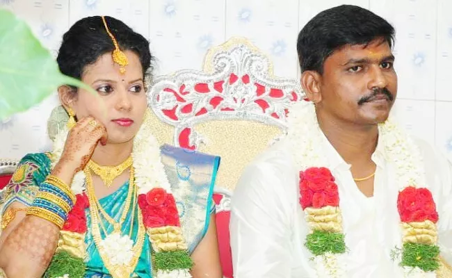 Bride Suspicious death in Tamil Nadu - Sakshi