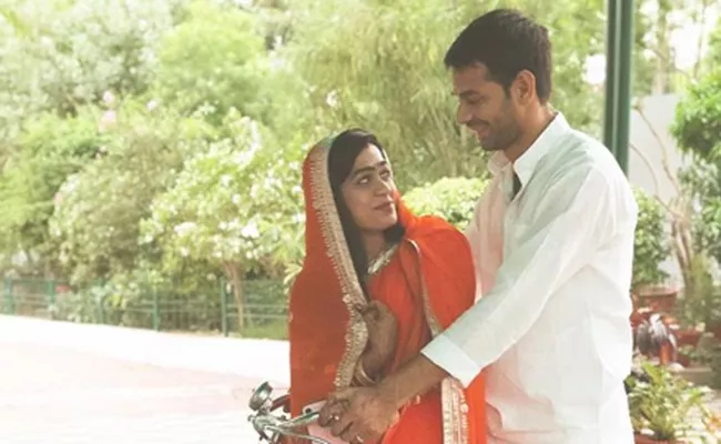 RJD Leader Tej Pratap Yadav Files For Divorce From Aishwarya Rai - Sakshi