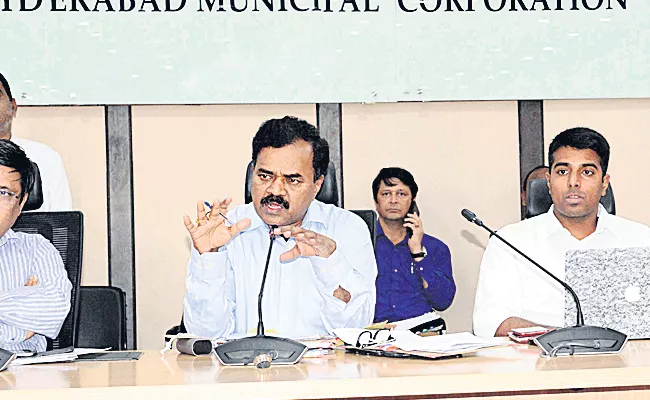 GHMC Commissioner Dhana Kishor Slams Officials - Sakshi