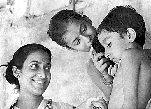 Pather Panchali Is The Only Indian Film To Feature In BBC's Best film - Sakshi