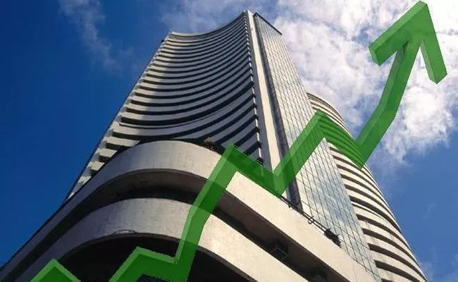  Sensex, Nifty jump as crude prices fall - Sakshi