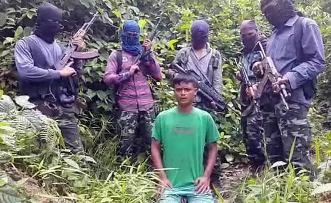 Suspected Ulfa militants kill 5 men in Assam - Sakshi