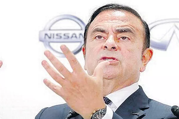 Nissan boss Carlos Ghosn's arrest in Japan shocks auto industry - Sakshi