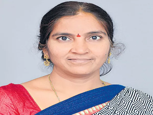 Padma Devender Reddy Sitting profile - Sakshi