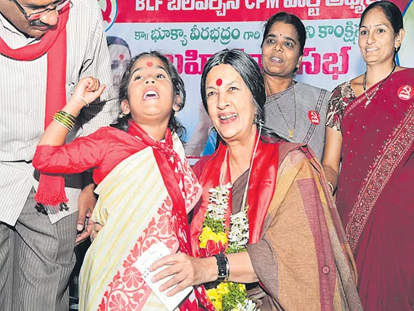 Brinda Karat fires on Modi and KCR - Sakshi