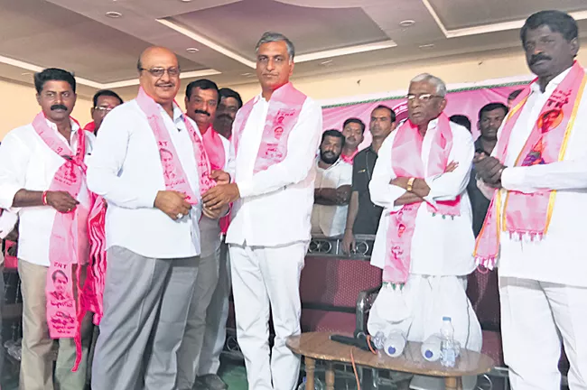 Siddipet, Dubbak, Medak TRS  win - harish rao - Sakshi