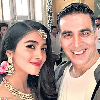 Akshay Kumar and team wrap up Housefull 4 - Sakshi