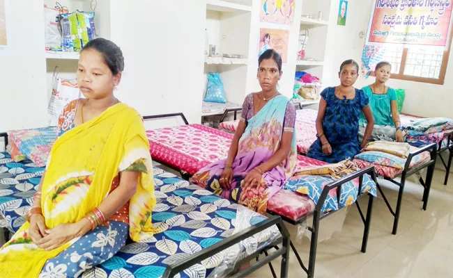 Dormitory For Pregnent Womens Vizianagaram - Sakshi