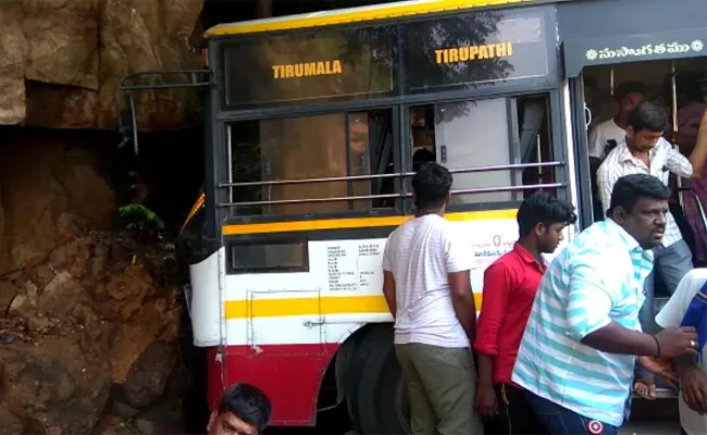 RTC Bus Accident At Tirumala Second Ghat Road - Sakshi