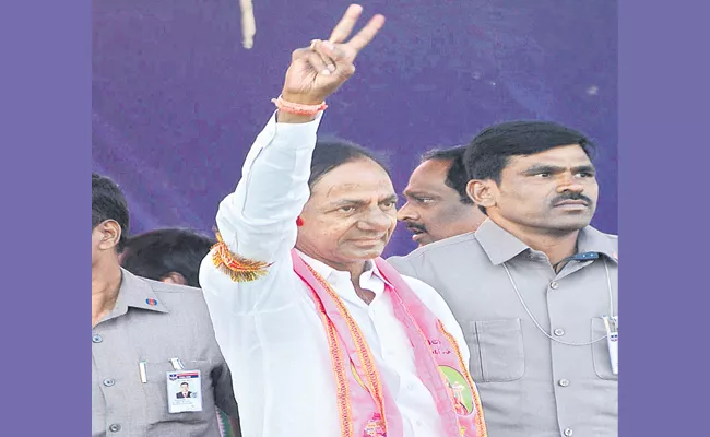 Chandrababu Naidu Our Enemy Says KCR At Praja Ashirvada Sabha - Sakshi