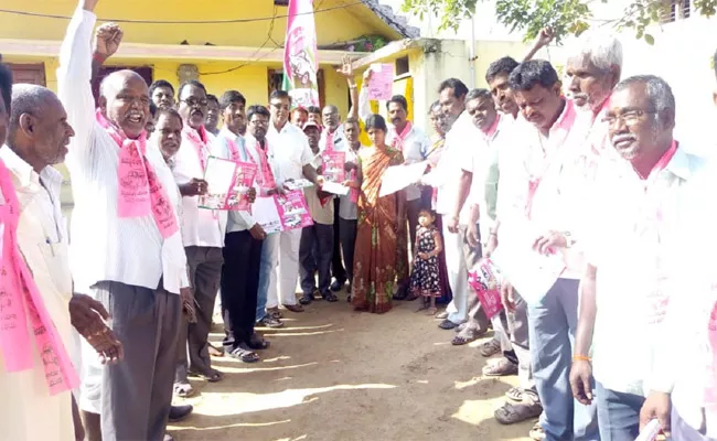 TRS Campaign In Mahbubnagar Rajendar Reddy  - Sakshi