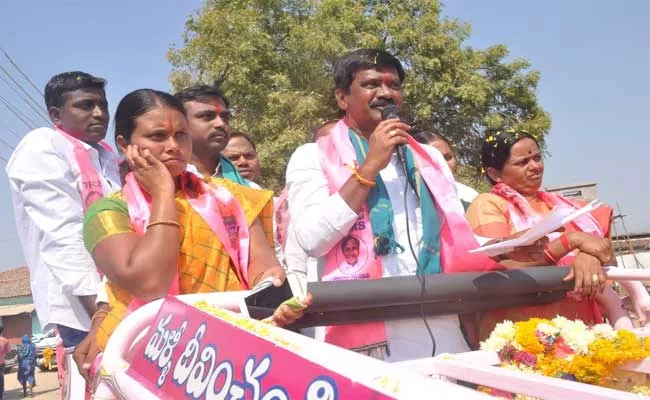 Vemula Prashanth Reddy Said Give Irrigation Water To Balkonda - Sakshi