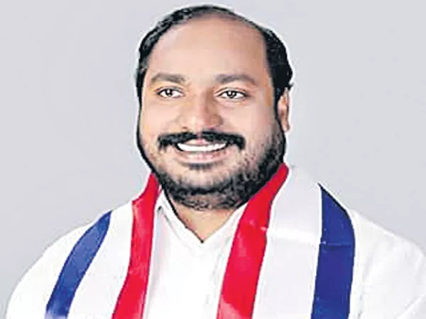 Jajula Srinivas Goud fires on political parties - Sakshi