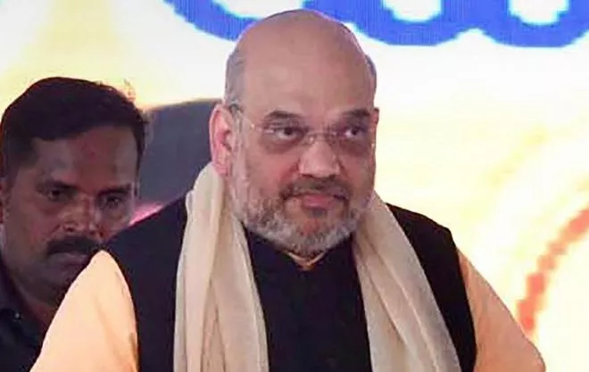 Bombay HC dismisses PIL that questioned CBI not appealing Amitshah - Sakshi