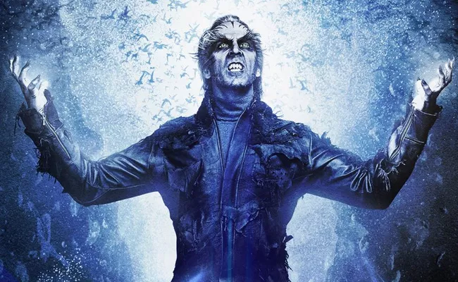 Rajinikanth Akshay Kumar Shankar 2point0 Day One Collections - Sakshi