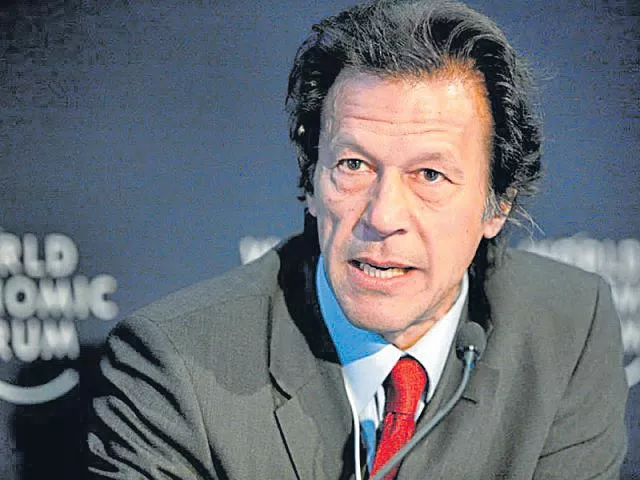 Imran Khan says ready for talks with PM Modi - Sakshi