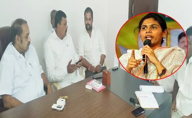 Gangula Prabhakar Reddy Slams Akhila Priya in Kurnool - Sakshi