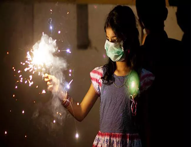 How to Protect Lungs Diwali 2018 - Sakshi