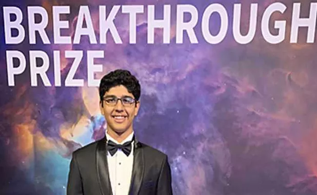 Bengaluru Student Wins Rs 2.9 Crores Prize For Science Video Competition - Sakshi