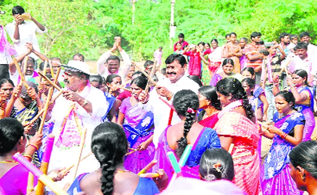 TRS  Candidate Election campaign, Warangal - Sakshi