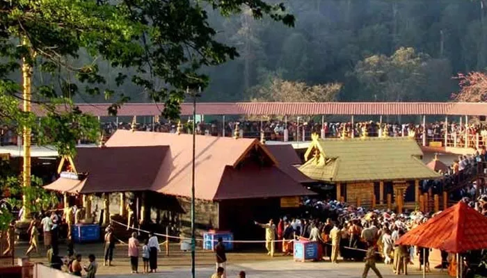 Kerala HC Says Protests In Sabarimala Against SC Verdict Not Acceptable - Sakshi