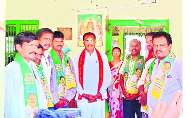 Motkupalli Narsimhulu canvass in yadadri - Sakshi