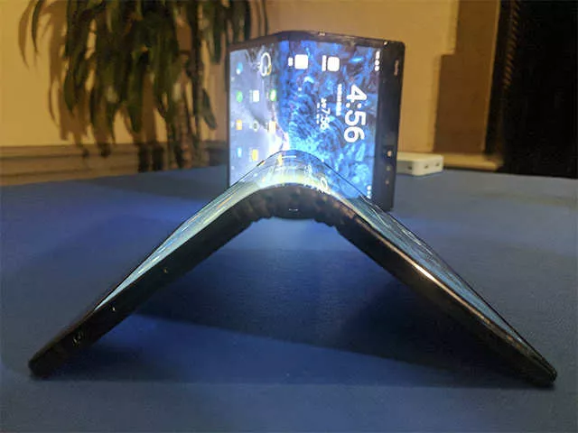 Samsung gives first glimpse of foldable phone - Sakshi