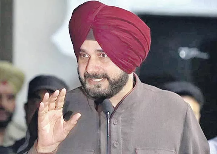 Punjab Minister Navjot Singh Sidhu Fires On TRS Govt - Sakshi