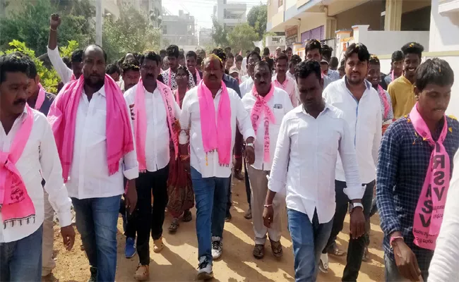 TRS Election Campaign In Karimnagar Gangula Kamalakar - Sakshi