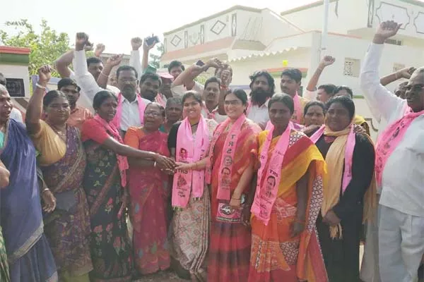  'The poor welfare is TRS's task' - Sakshi