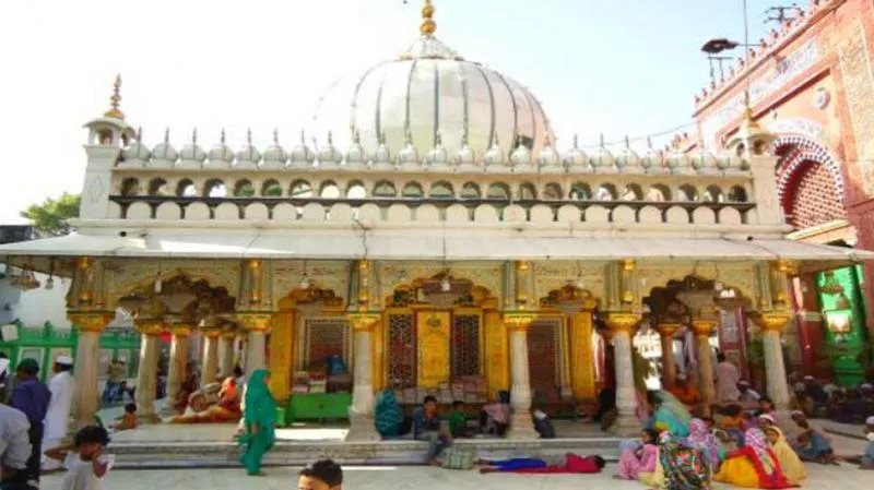 Delhi High Court To Hear Case On Womens Entry Into Nizamuddin Dargah - Sakshi