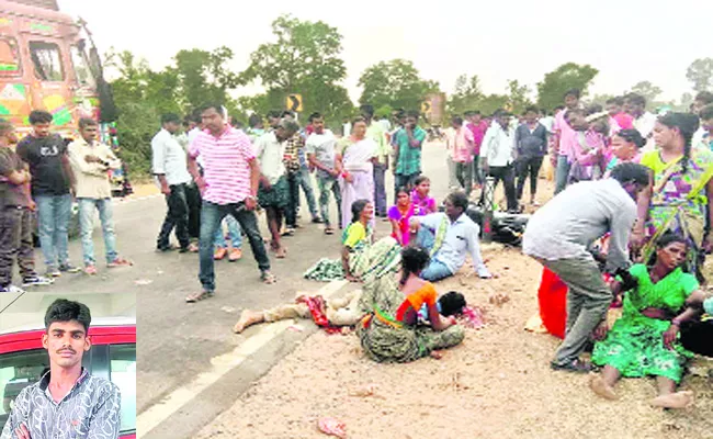 Young boy Died In Road Accident In Warangal - Sakshi