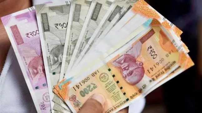  Nepal bans use of Indian currency notes of Rs 2000, Rs 500 and Rs 200 - Sakshi