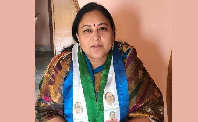 Reddy Shanthi Slams Chandrababu Naidu - Sakshi