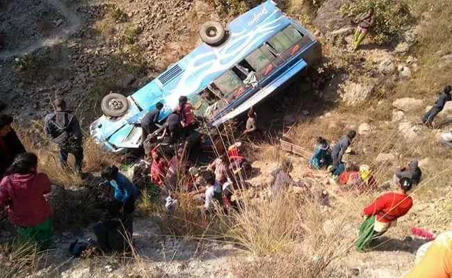 Twenty People Died In Nepal Road Accident - Sakshi