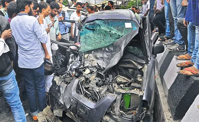 Road Accidents With Only Negligence in Hyderabad - Sakshi