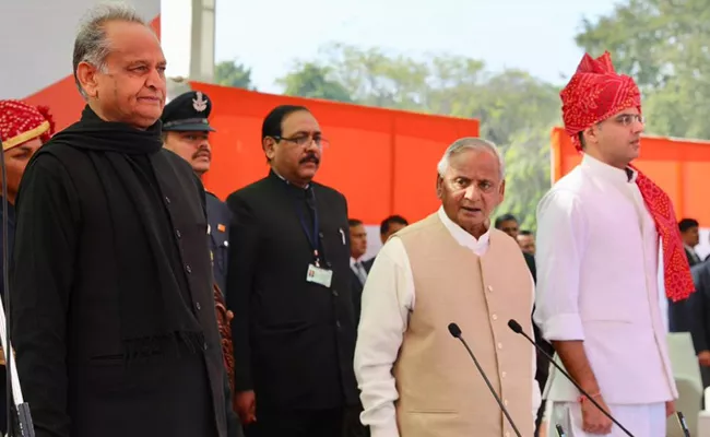 Ashok Gehlot Oath As Rajasthan New CM - Sakshi