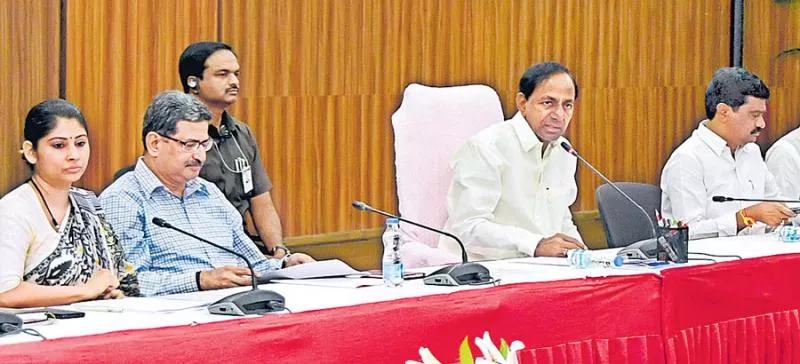 CM KCR sets fresh deadlines for Mission Bhagiratha - Sakshi