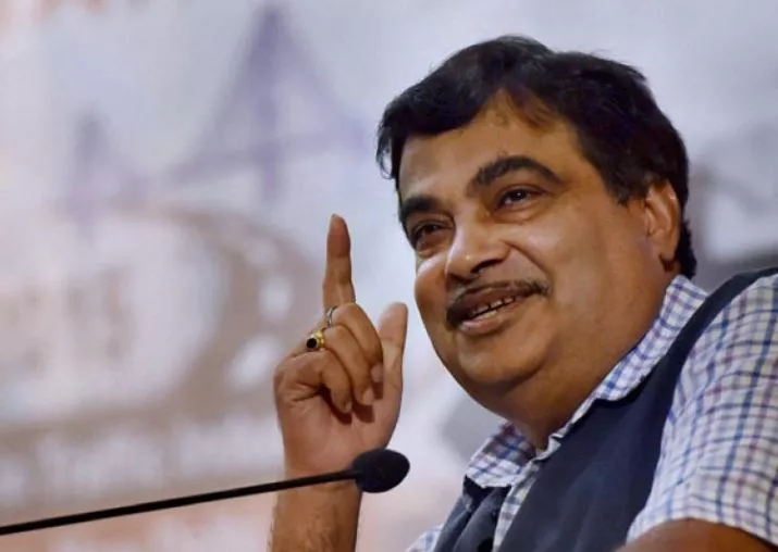 Nitin Gadkari Fires On Chandrababu In Uppal Road Show - Sakshi