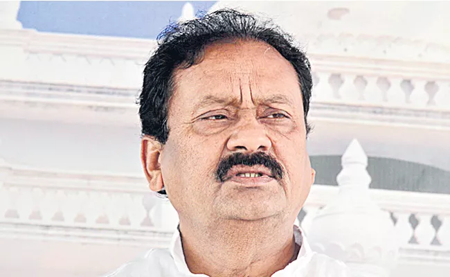 Senior Congress leader MLC Damodar Reddy to join TRS today - Sakshi