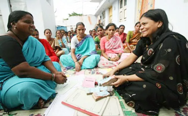 Bank Linkages Loans To Women Nizamabad In 3rd Place - Sakshi