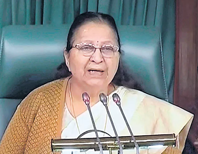 20 Lok Sabha MPs pulled up by LS Speaker Sumitra Mahajan - Sakshi