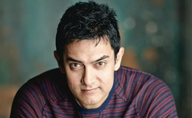 Shahrukh Khan confirms Aamir Khan will play Krishna in Mahabharata - Sakshi