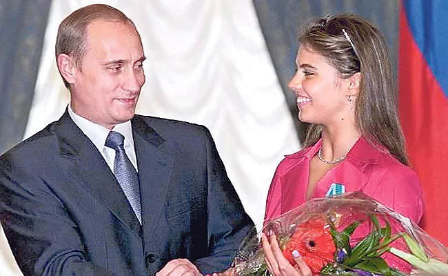 A new Russian first lady.. Putin hints - Sakshi