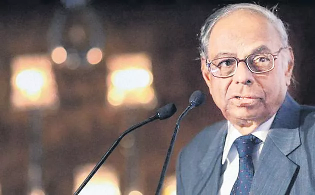 Should protect RBI autonomy: c. rangarajan - Sakshi