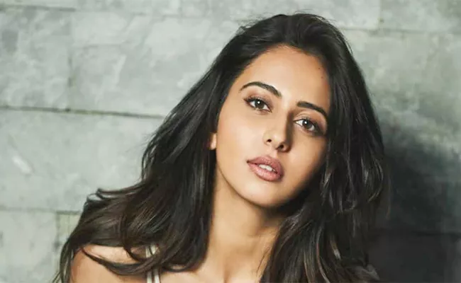 Rakul Preet Singh in Karthi Dev Movie - Sakshi