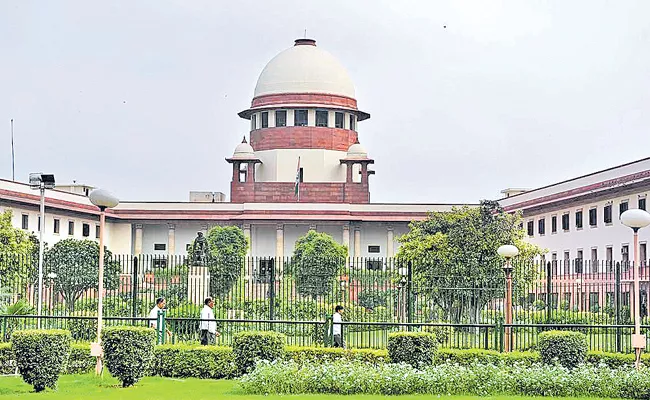 Guest Columns On The Biggest Supreme Court Judgements Of The year - Sakshi