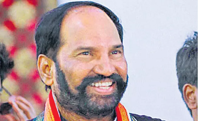 Uttam Kumar writes to Telangana CM on BC quota in PR elections - Sakshi